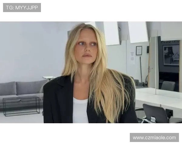 奥尔莫女友裸拍艺术杂志 这段非凡经历对我来说意义深远